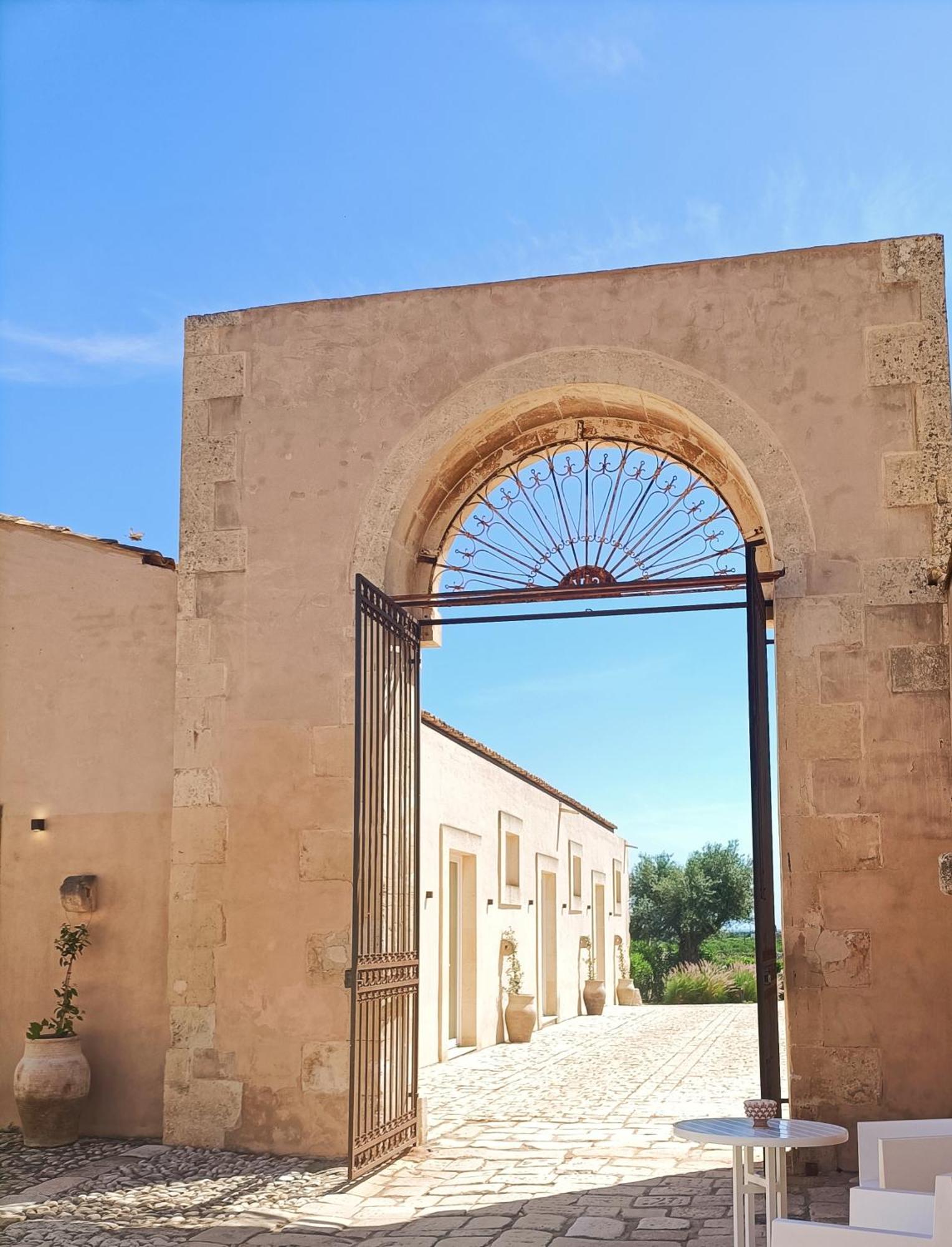 Ballium Luxury Relais Avola Zewnętrze zdjęcie